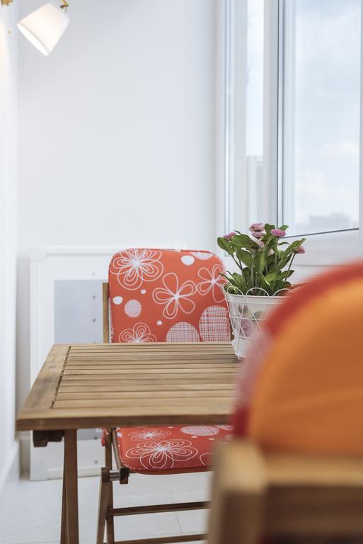 River View - Old City Apartment Bukares Bagian luar foto